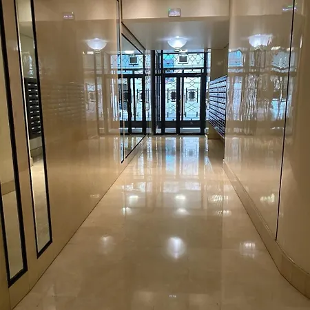 Opera Chauchat Citycosy Apartment *