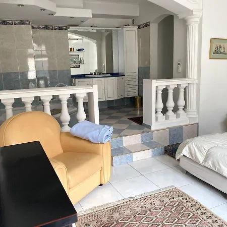 Opera Chauchat Citycosy Apartment *